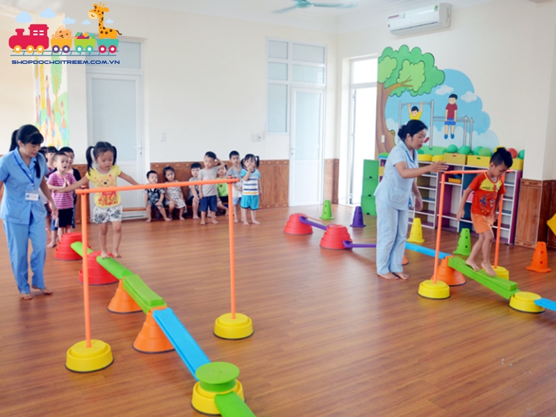 Top đồ chơi phát triển kỹ năng vận động giúp bé khỏe mạnh và nhanh nhẹn
