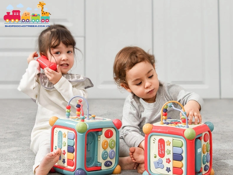 Mua đồ chơi tương tác cho bé ở đâu uy tín? Bố mẹ cần biết điều này